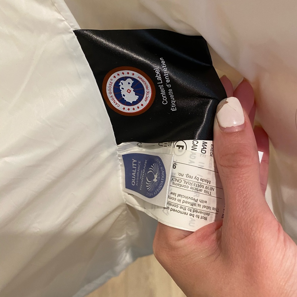 Canada goose white jacket - Picture 4 of 4